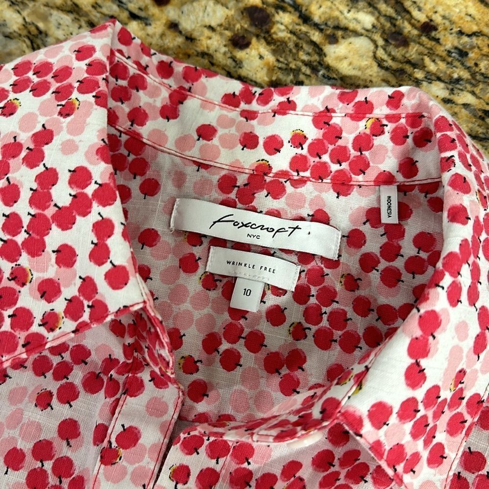 Foxcroft Zoey Wrinke Free Apples to Apples Button Down Shirt Size 10 - Picture 6 of 13